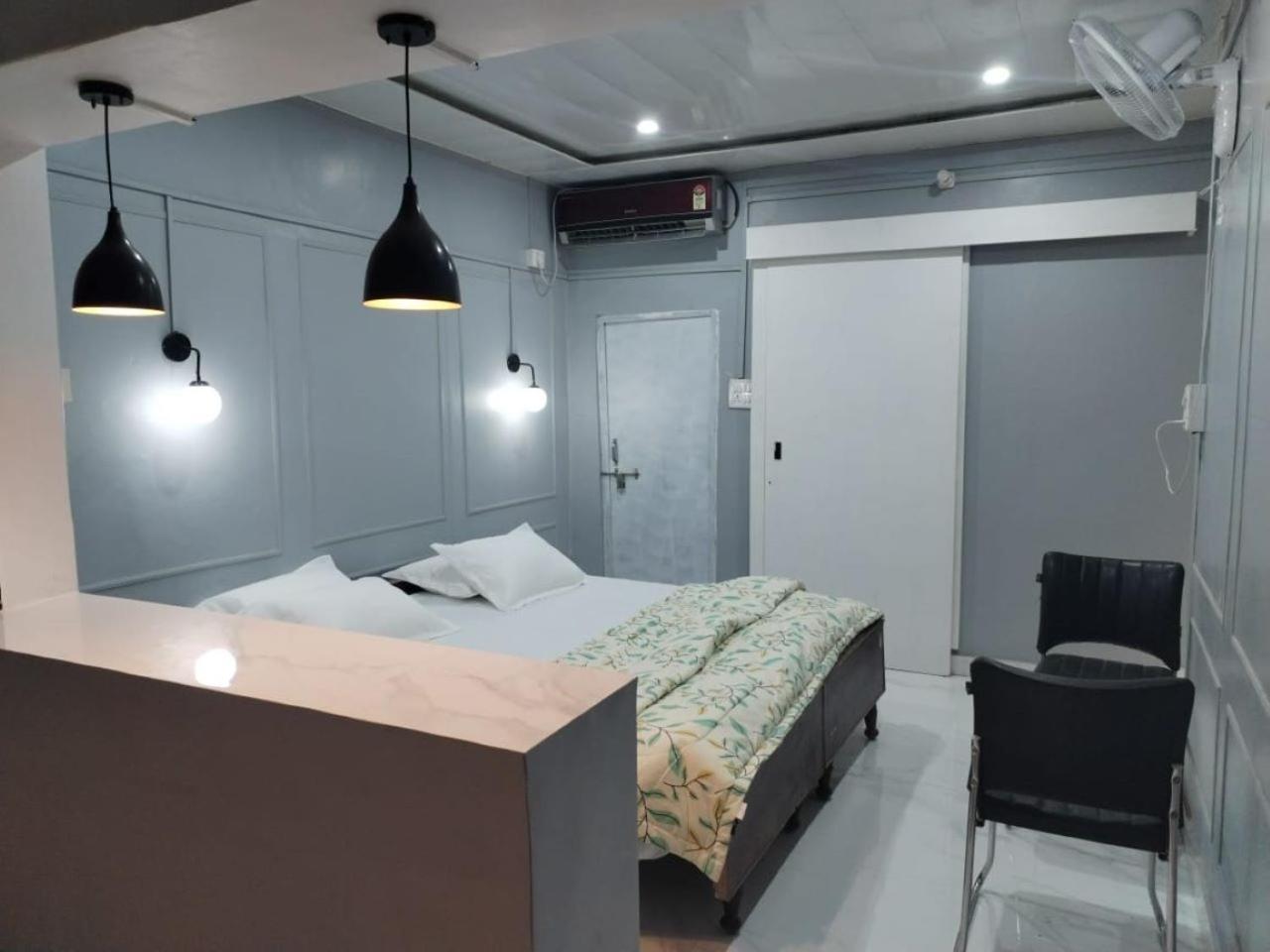 Janki Kunj Varanasi- 3 Room Home Exterior foto
